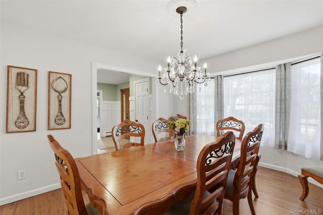14 Julia Circle, East Setauket, NY 11733