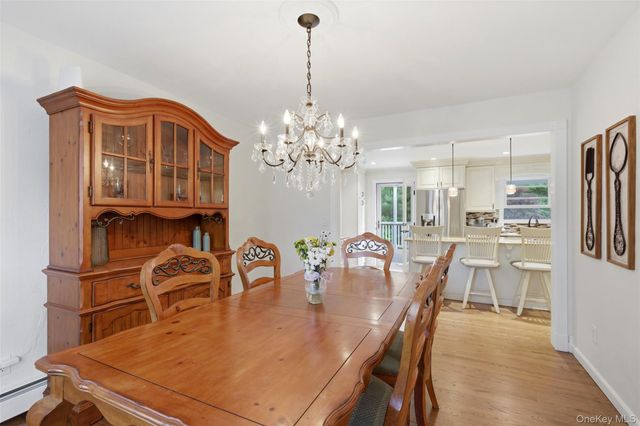 14 Julia Circle, East Setauket, NY 11733