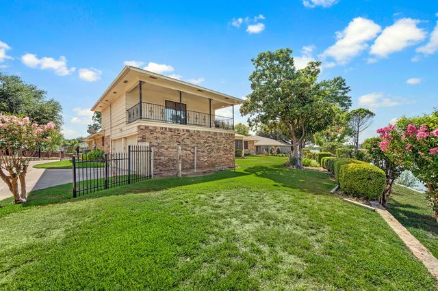 4813 Woodcreek Court, North Richland Hills, TX 76180