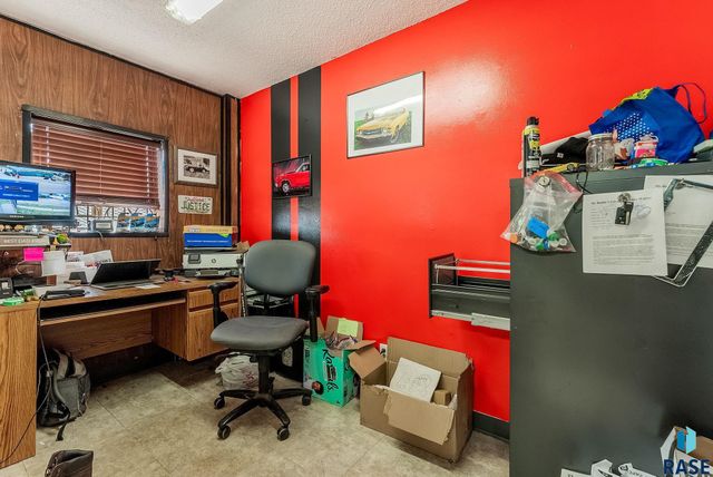 600 S Charlotte Ave Avenue, Sioux Falls, SD 57103