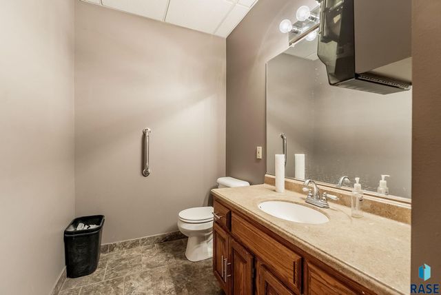 600 S Charlotte Ave Avenue, Sioux Falls, SD 57103