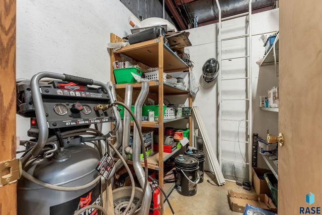 600 S Charlotte Ave Avenue, Sioux Falls, SD 57103