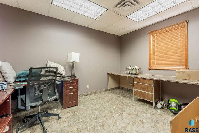 600 S Charlotte Ave Avenue, Sioux Falls, SD 57103