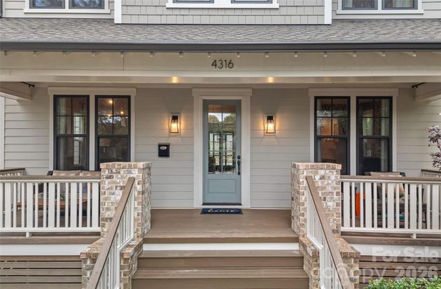 4316 Tangle Drive, Charlotte, NC 28211