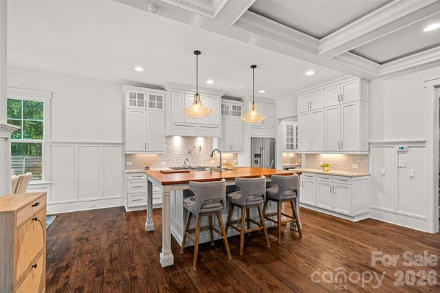 4316 Tangle Drive, Charlotte, NC 28211