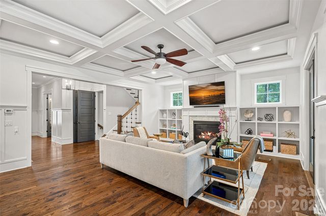 4316 Tangle Drive, Charlotte, NC 28211