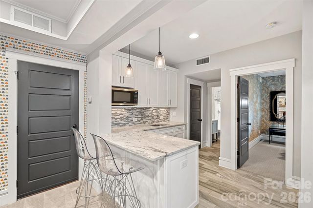 4316 Tangle Drive, Charlotte, NC 28211