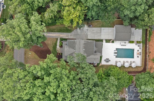 4316 Tangle Drive, Charlotte, NC 28211