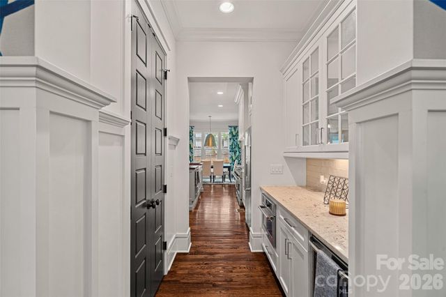 4316 Tangle Drive, Charlotte, NC 28211