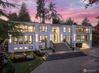 1525 79th Place NE, Medina, WA 98039