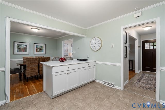11135 Oakcrest Dr, North Chesterfield, VA 23235