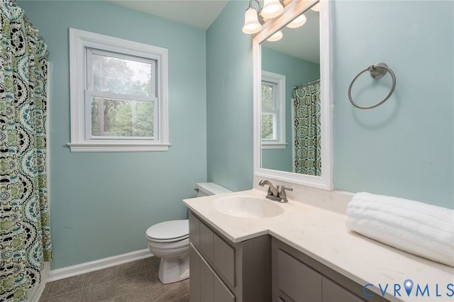 11135 Oakcrest Dr, North Chesterfield, VA 23235