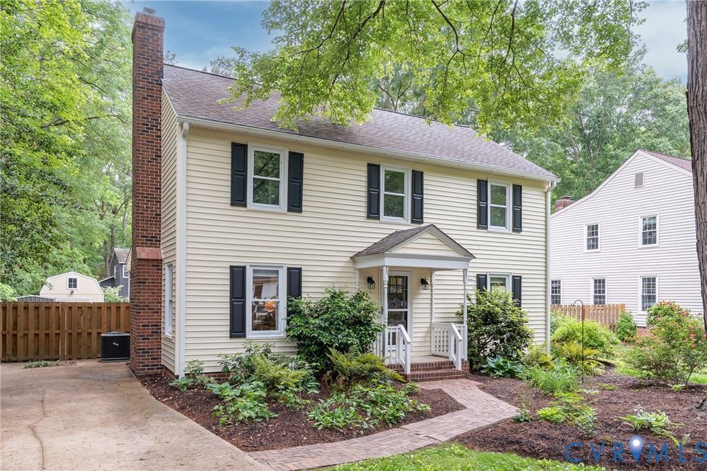 11135 Oakcrest Dr, North Chesterfield, VA 23235