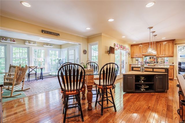 76 Van Voorhis Road, Pittsford, NY 14534