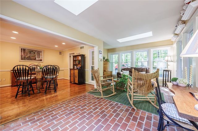 76 Van Voorhis Road, Pittsford, NY 14534