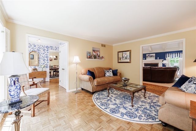 76 Van Voorhis Road, Pittsford, NY 14534