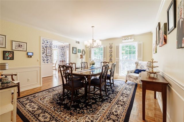 76 Van Voorhis Road, Pittsford, NY 14534