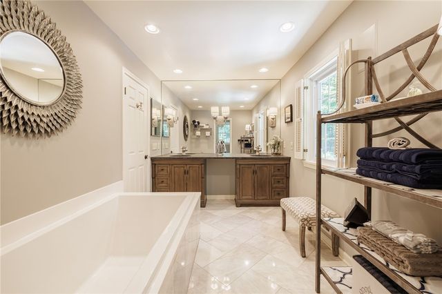 76 Van Voorhis Road, Pittsford, NY 14534