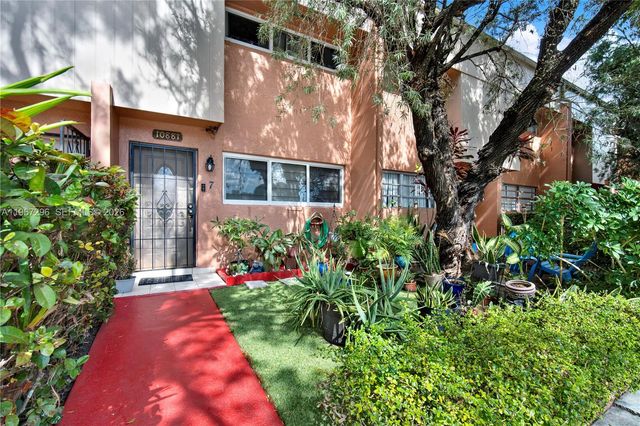 10881 SW 6th St 7, Sweetwater, FL 33174