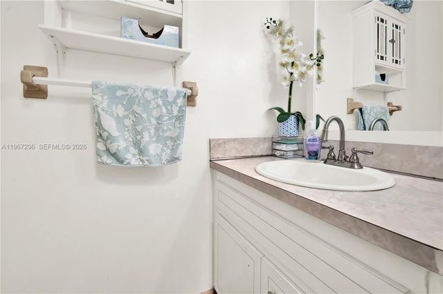 10881 SW 6th St 7, Sweetwater, FL 33174