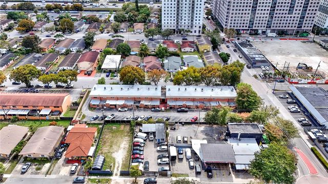 10881 SW 6th St 7, Sweetwater, FL 33174