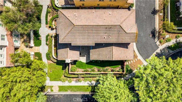 30 Bombay, Irvine, CA 92620