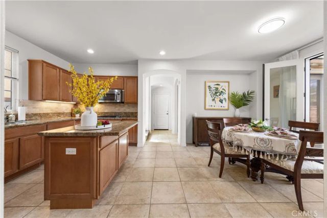 30 Bombay, Irvine, CA 92620