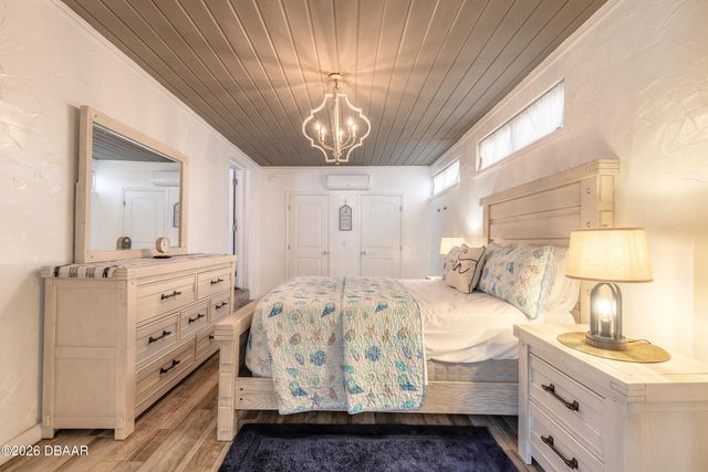 353 Boylston Avenue, Daytona Beach, FL 32118