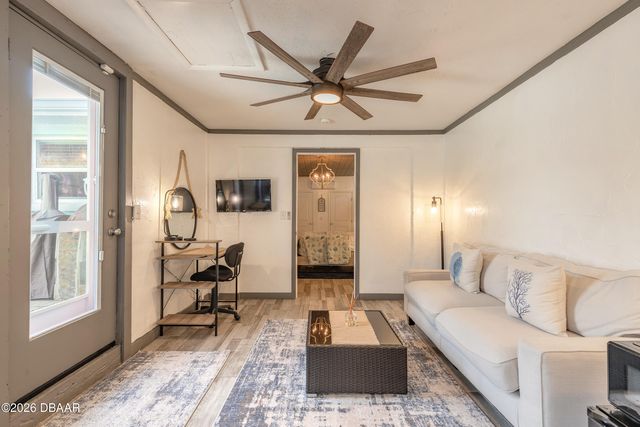 353 Boylston Avenue, Daytona Beach, FL 32118