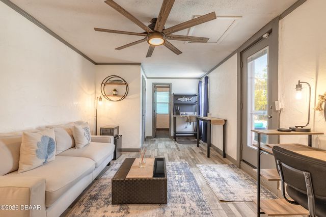 353 Boylston Avenue, Daytona Beach, FL 32118