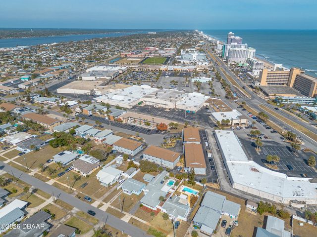 353 Boylston Avenue, Daytona Beach, FL 32118