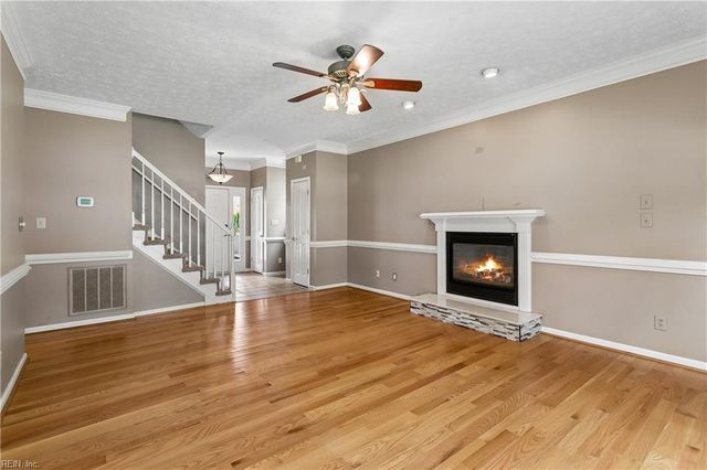 105 Harrigan WAY, Yorktown, VA 23693