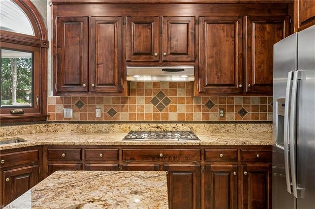 105 Harrigan WAY, Yorktown, VA 23693