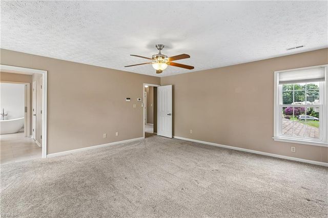 105 Harrigan WAY, Yorktown, VA 23693