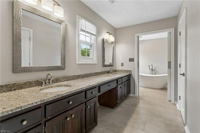 105 Harrigan WAY, Yorktown, VA 23693