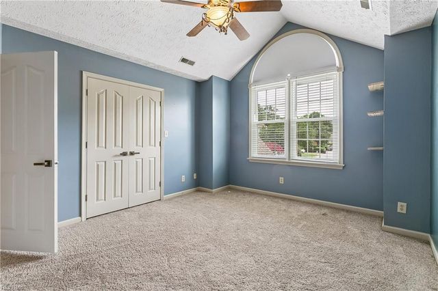 105 Harrigan WAY, Yorktown, VA 23693