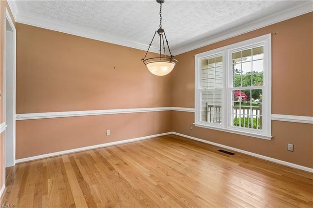 105 Harrigan WAY, Yorktown, VA 23693