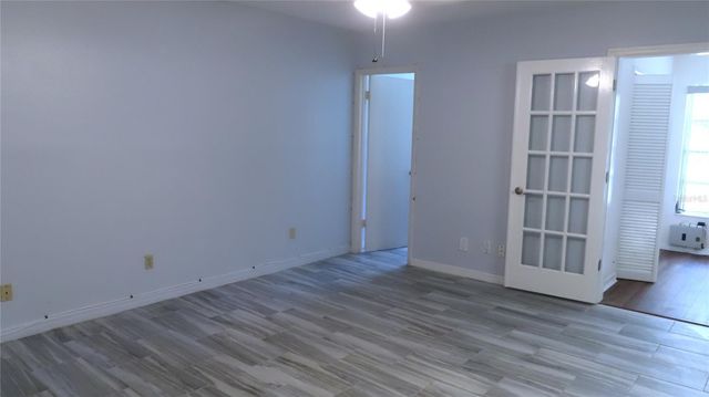 2285 ISRAELI DRIVE 17, Clearwater, FL 33763