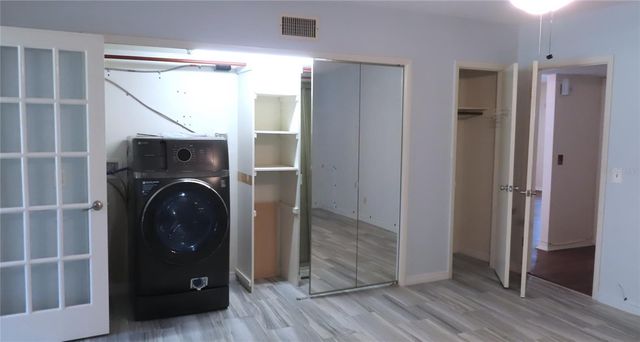 2285 ISRAELI DRIVE 17, Clearwater, FL 33763