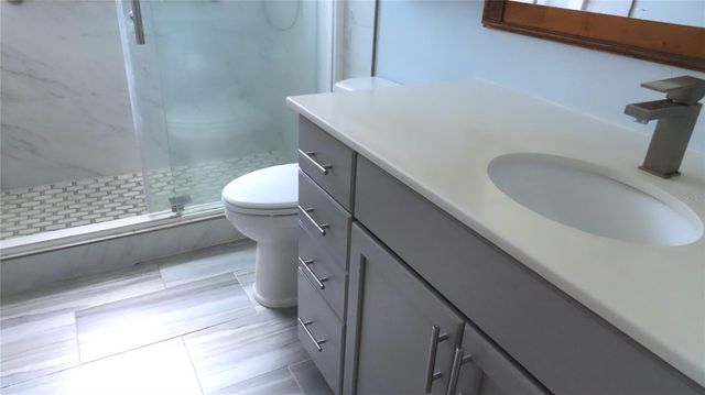 2285 ISRAELI DRIVE 17, Clearwater, FL 33763