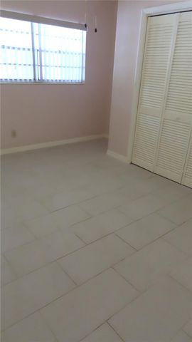 2285 ISRAELI DRIVE 17, Clearwater, FL 33763