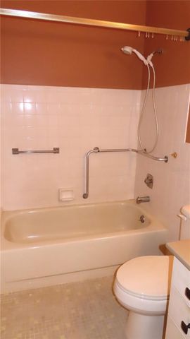 2285 ISRAELI DRIVE 17, Clearwater, FL 33763