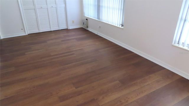 2285 ISRAELI DRIVE 17, Clearwater, FL 33763