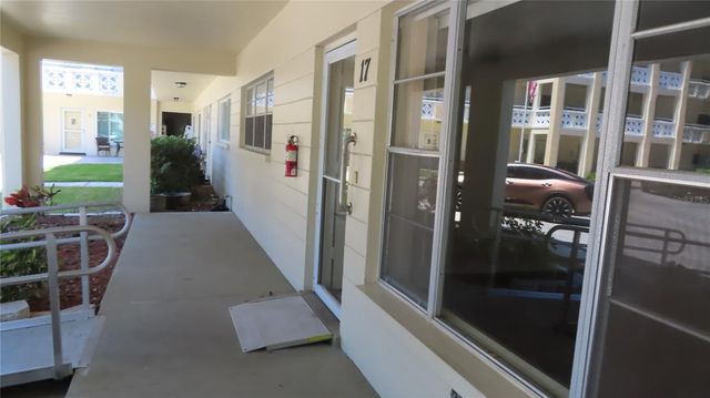 2285 ISRAELI DRIVE 17, Clearwater, FL 33763