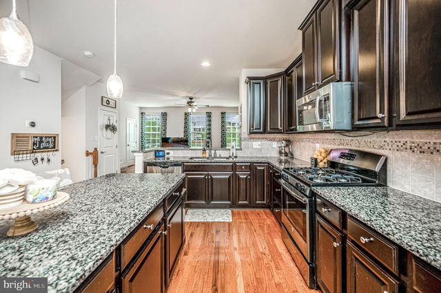 7739 MILTON CIR, Gainesville, VA 20155
