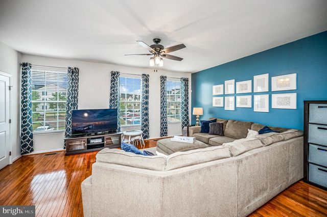 7739 MILTON CIR, Gainesville, VA 20155
