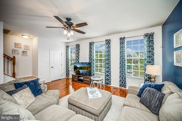 7739 MILTON CIR, Gainesville, VA 20155