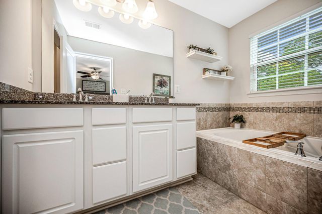 7739 MILTON CIR, Gainesville, VA 20155