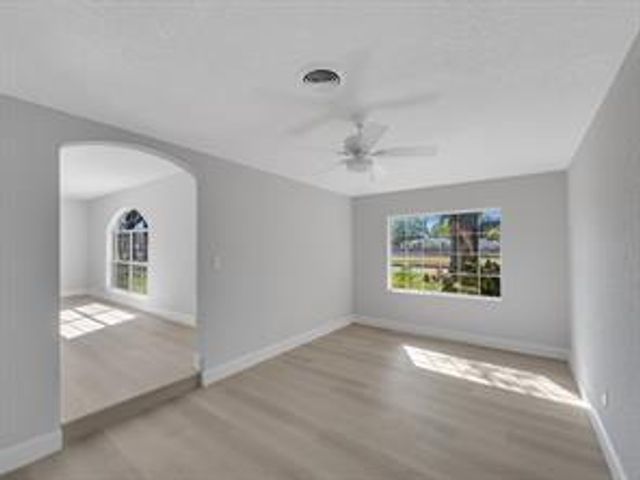 2064 Atlantic Boulevard, Vero Beach, FL 32960