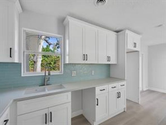 2064 Atlantic Boulevard, Vero Beach, FL 32960